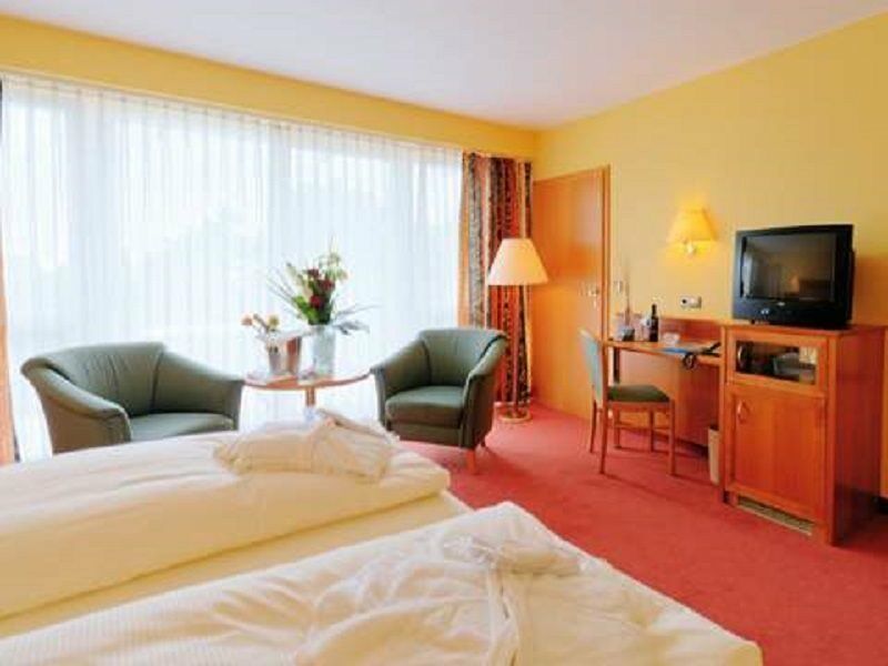 Achat Hotel Бад-Дюркгайм Екстер'єр фото